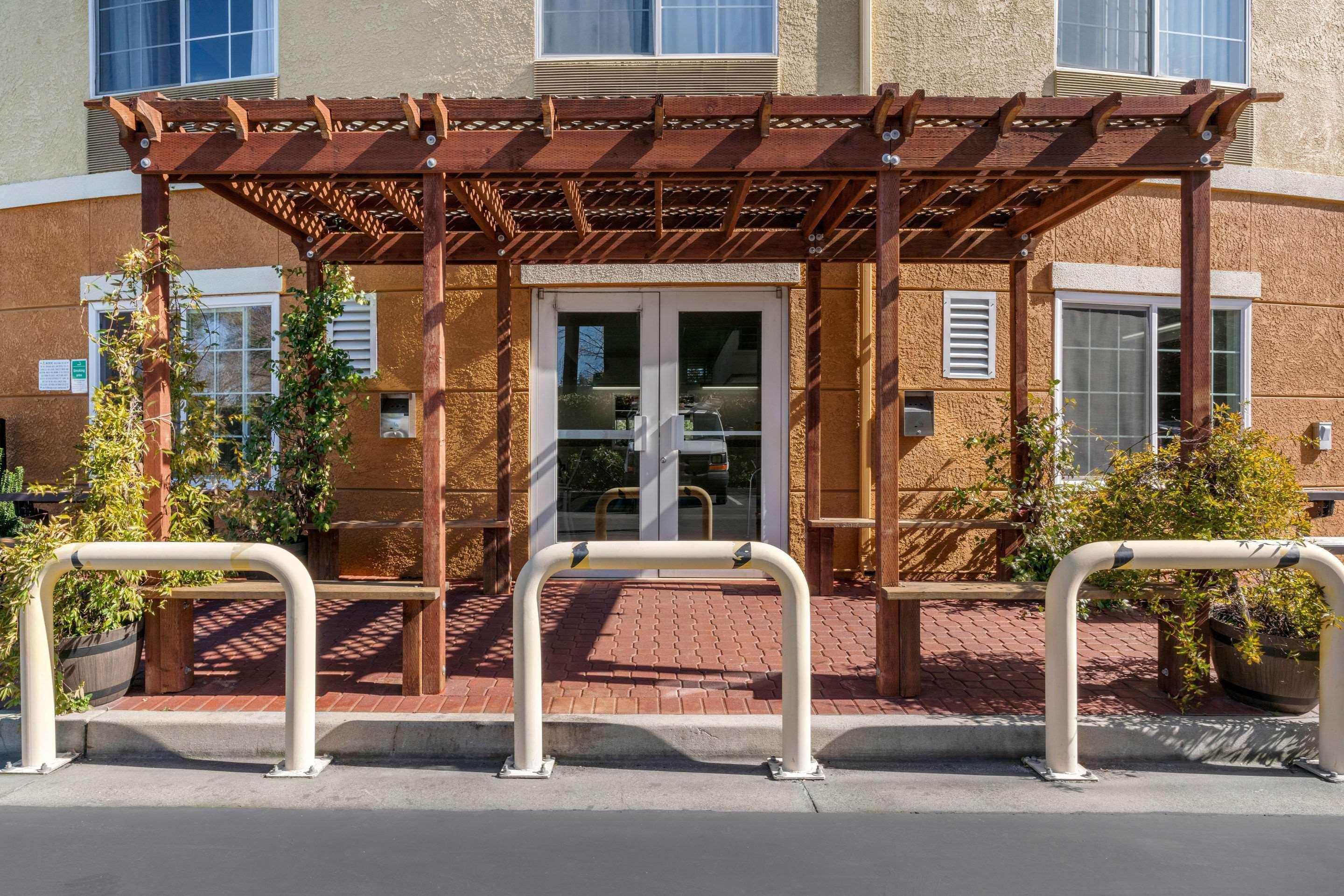 Comfort Inn & Suites Sacramento - University Area Luaran gambar